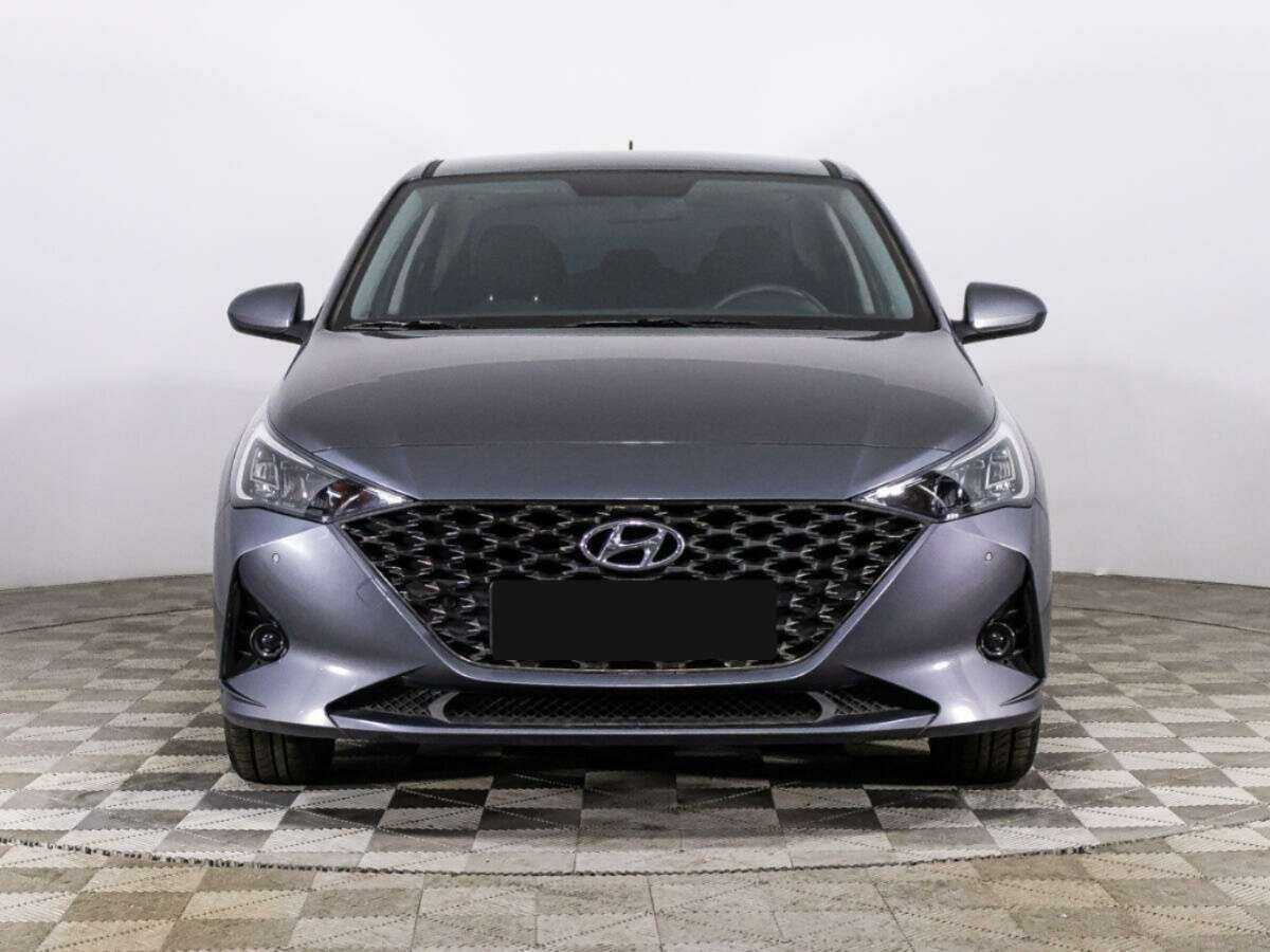 Купить Hyundai Solaris с пробегом. Фото: #1