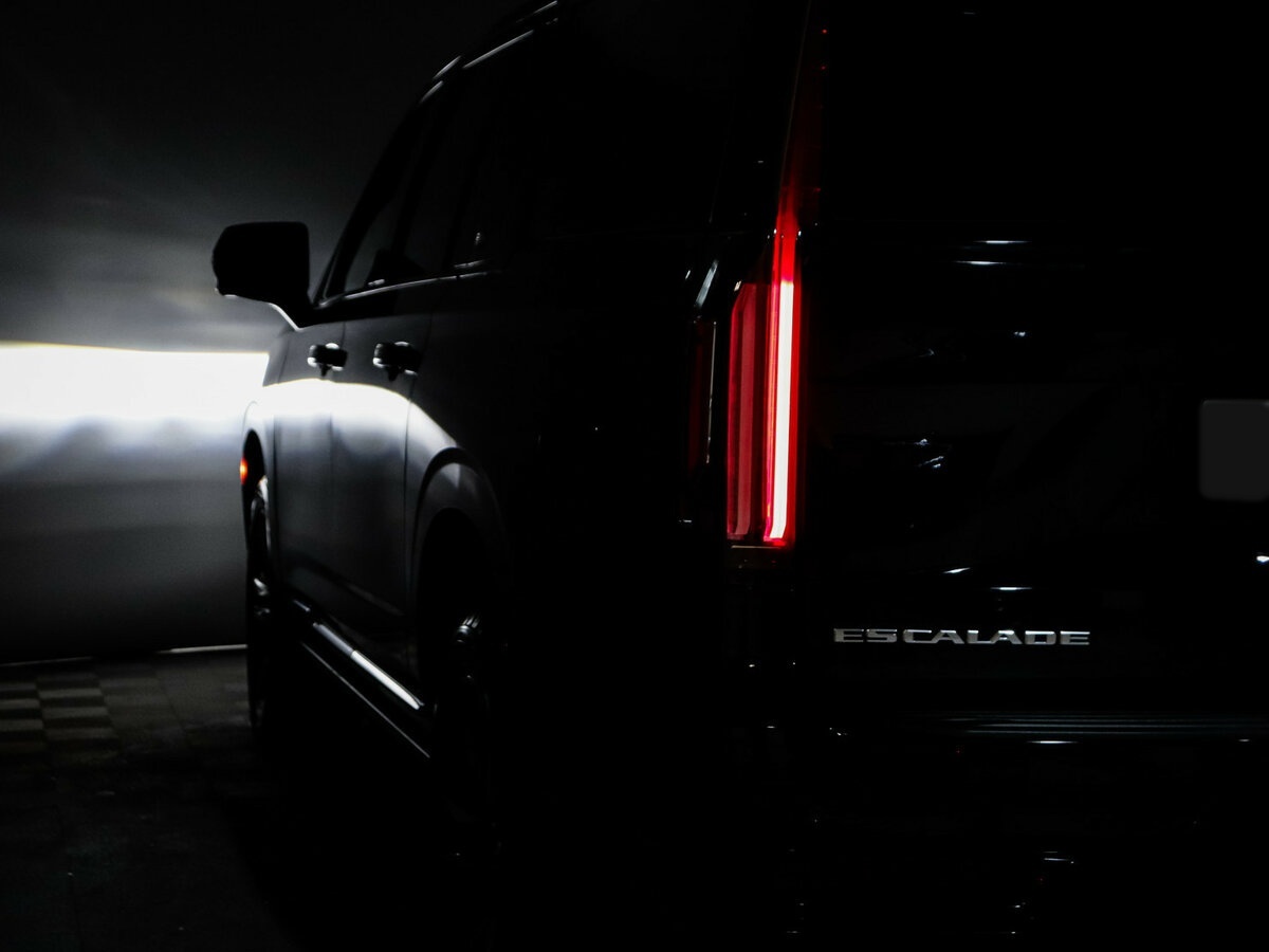 Купить Cadillac Escalade с пробегом. Фото: #27
