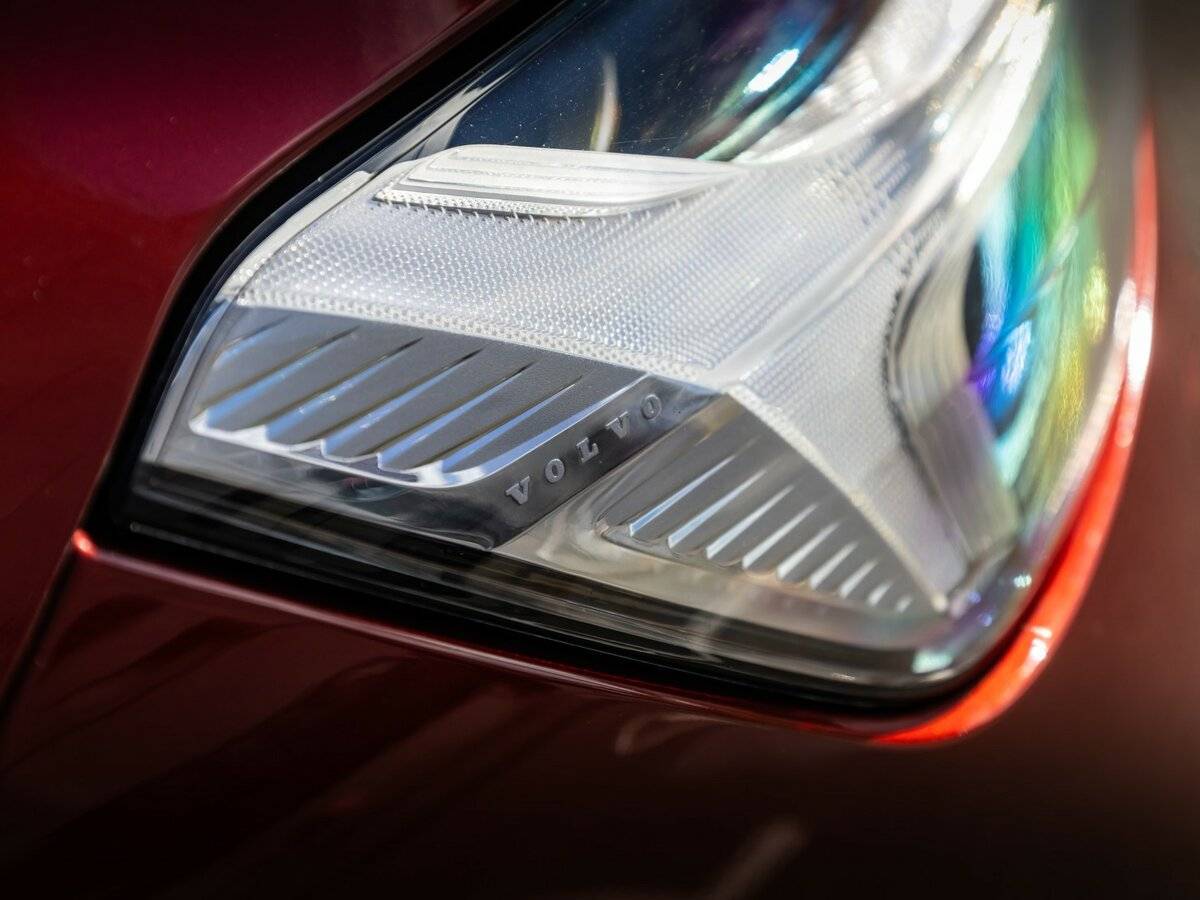 Купить Volvo XC60 с пробегом. Фото: #3