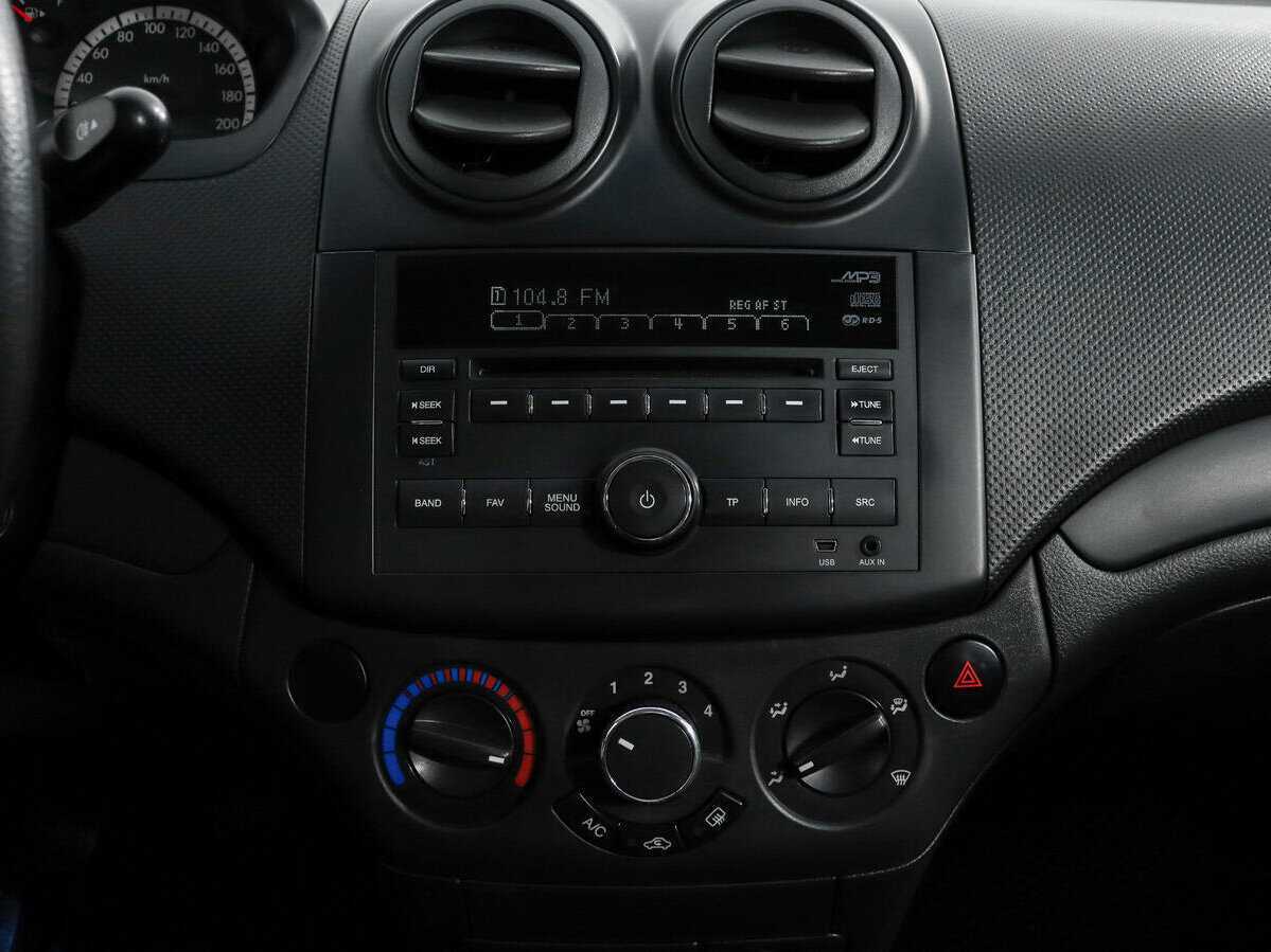 Купить Chevrolet Aveo с пробегом. Фото: #12