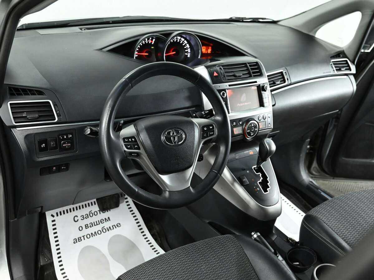 Купить Toyota Verso с пробегом. Фото: #4
