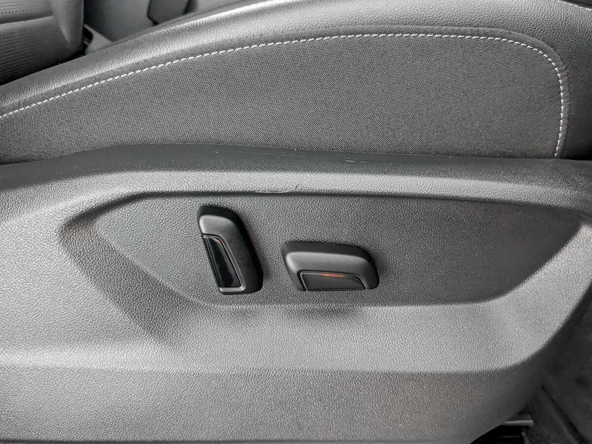 Купить Volkswagen Teramont с пробегом. Фото: #20