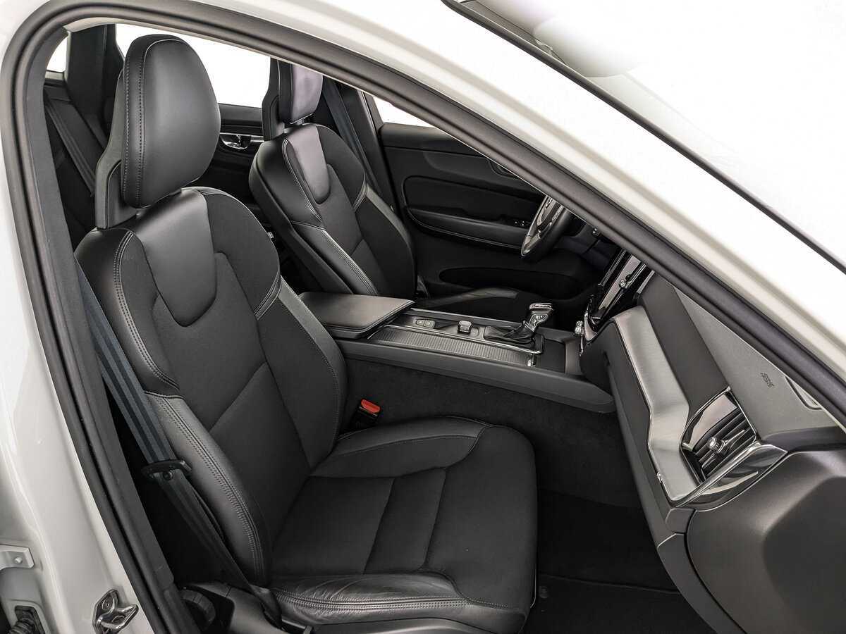 Купить Volvo XC60 с пробегом. Фото: #20