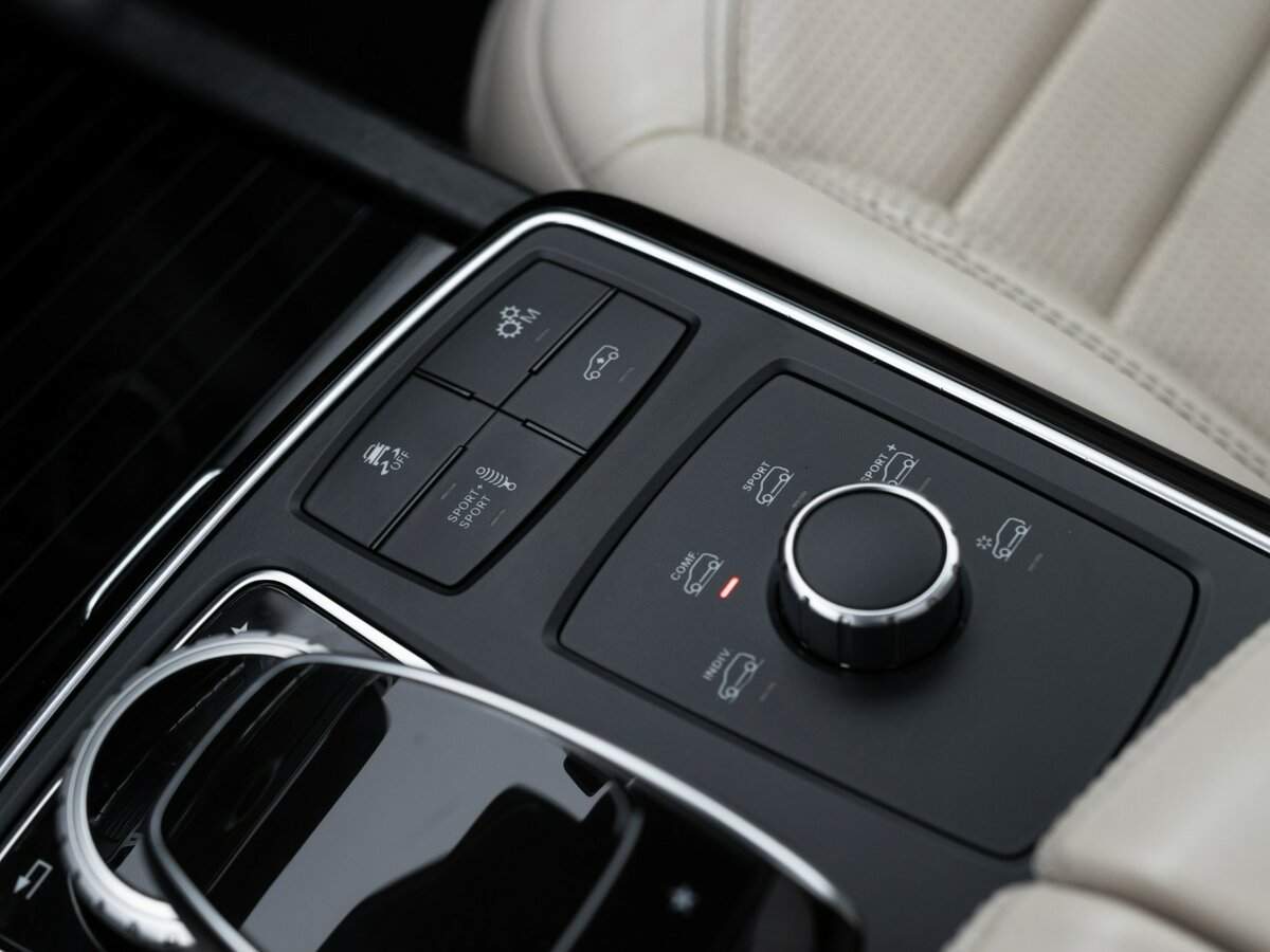 Купить Mercedes-Benz GLE AMG с пробегом. Фото: #35