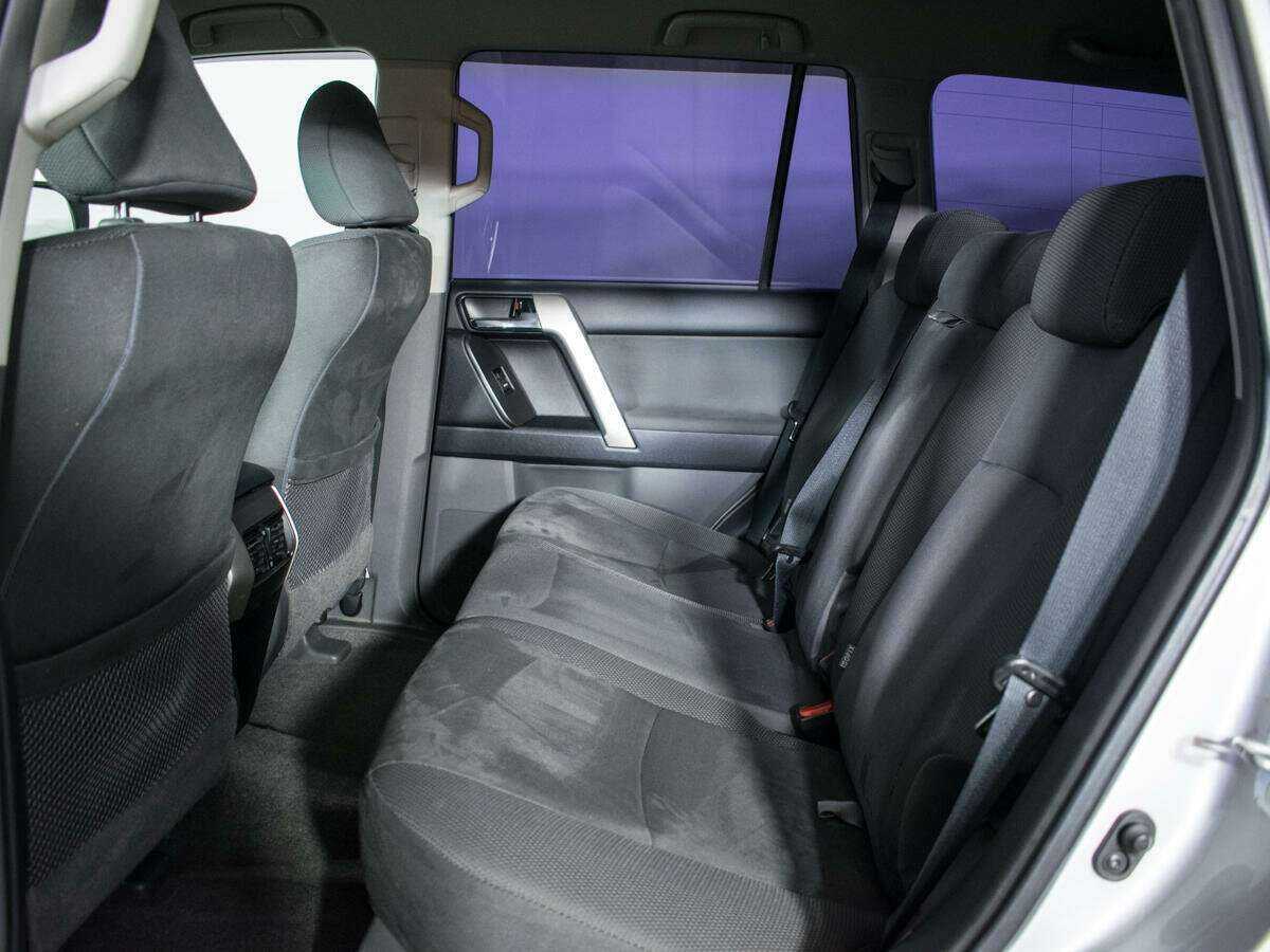 Купить Toyota Land Cruiser Prado с пробегом. Фото: #9