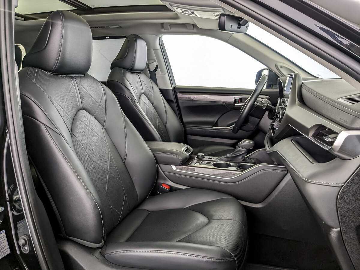 Купить Toyota Highlander с пробегом. Фото: #23