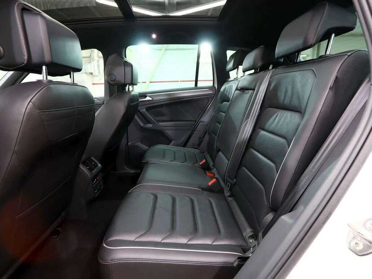 Купить Volkswagen Tiguan с пробегом. Фото: #9