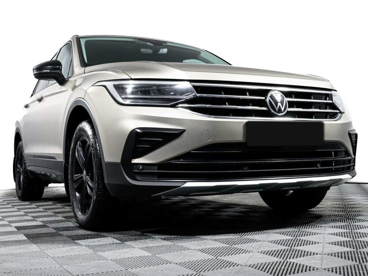 Купить Volkswagen Tiguan с пробегом. Фото: #18