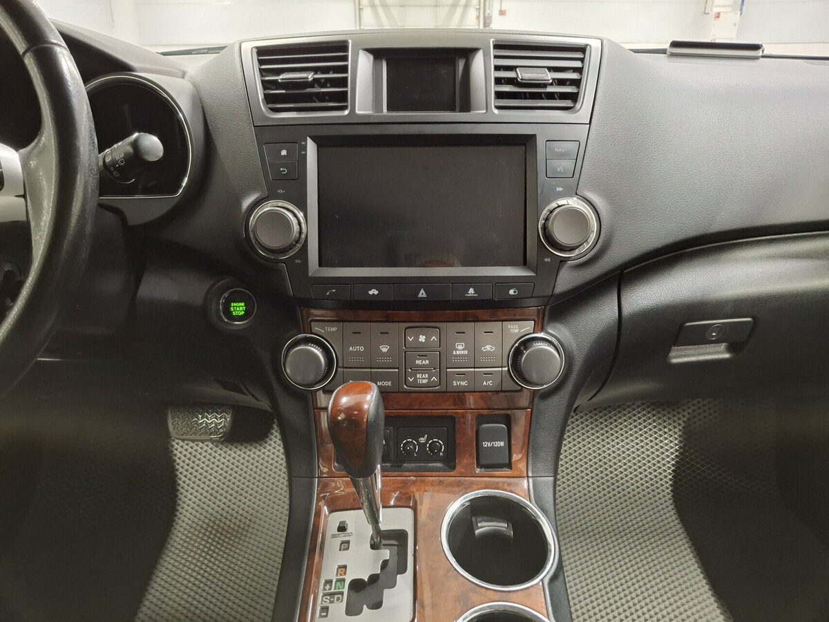 Купить Toyota Highlander с пробегом. Фото: #14
