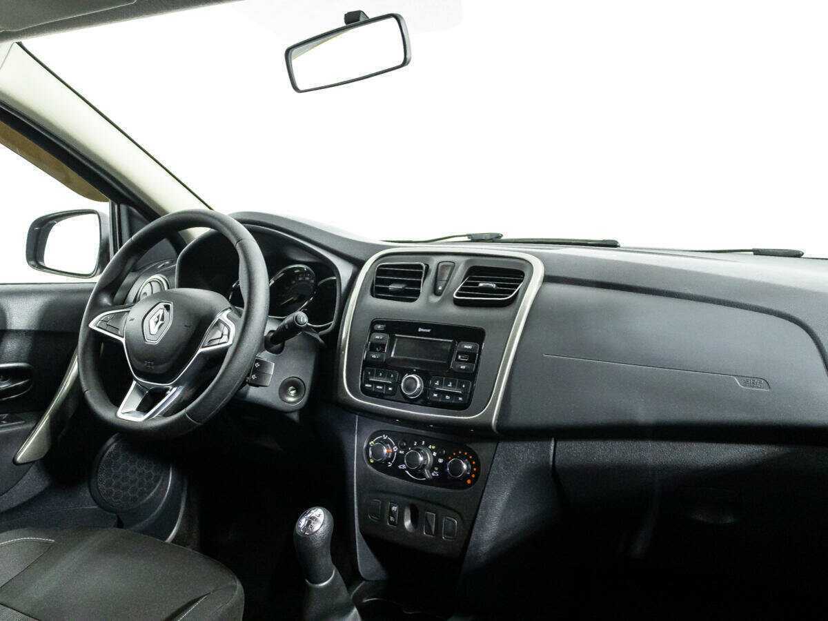 Купить Renault Sandero с пробегом. Фото: #8
