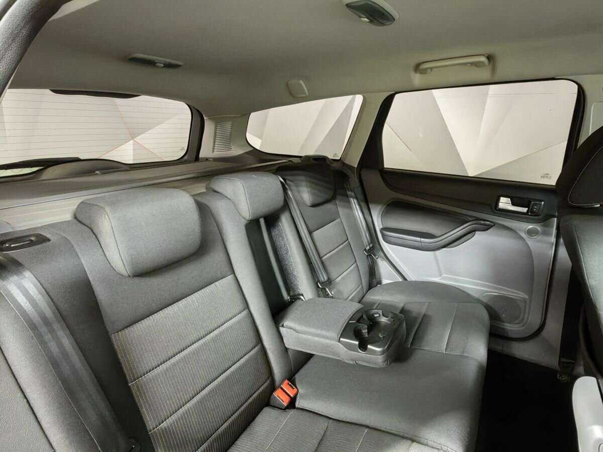 Купить Ford Focus с пробегом. Фото: #11