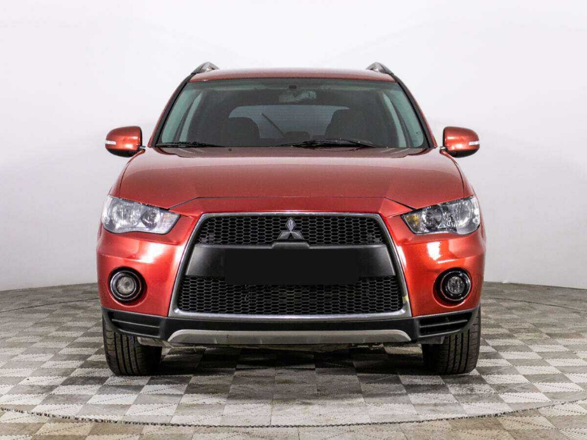 Купить Mitsubishi Outlander с пробегом. Фото: #1