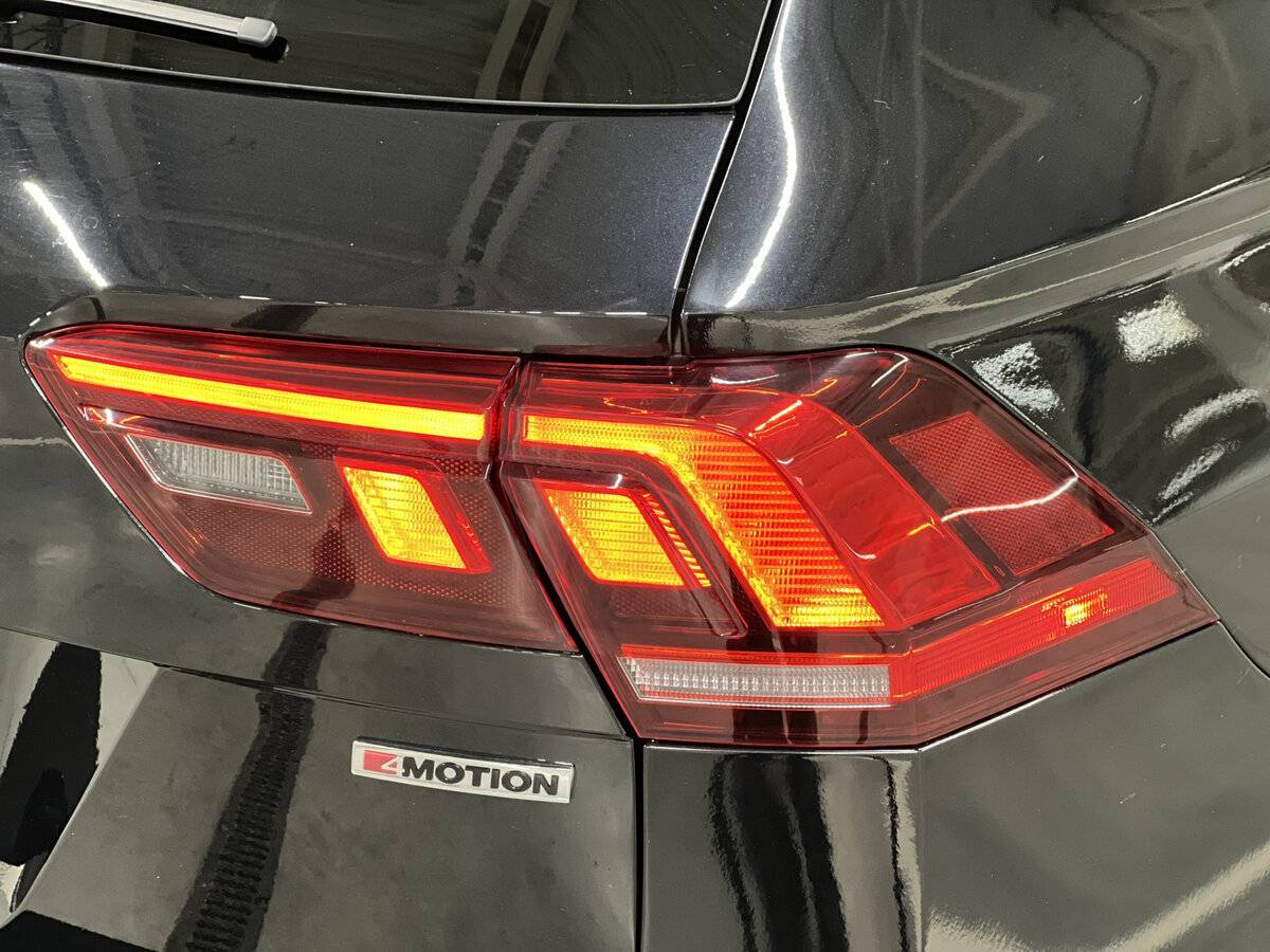 Купить Volkswagen Tiguan с пробегом. Фото: #8