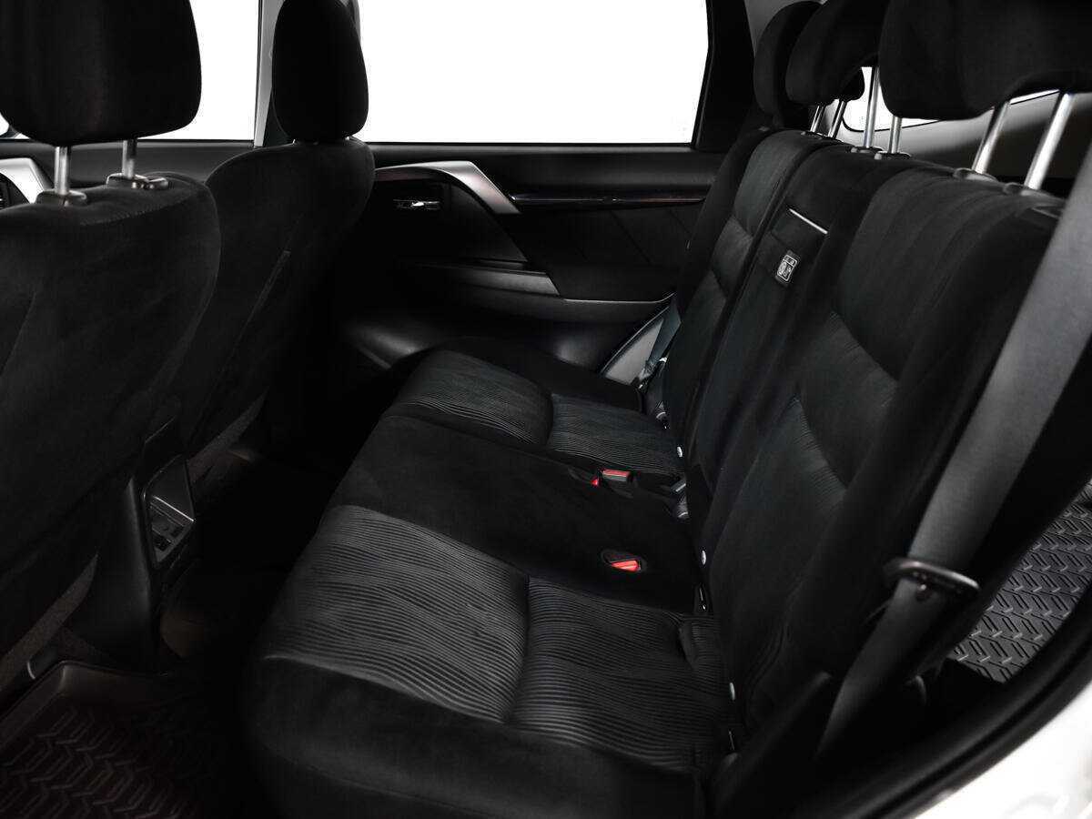 Купить Mitsubishi Pajero Sport с пробегом. Фото: #9