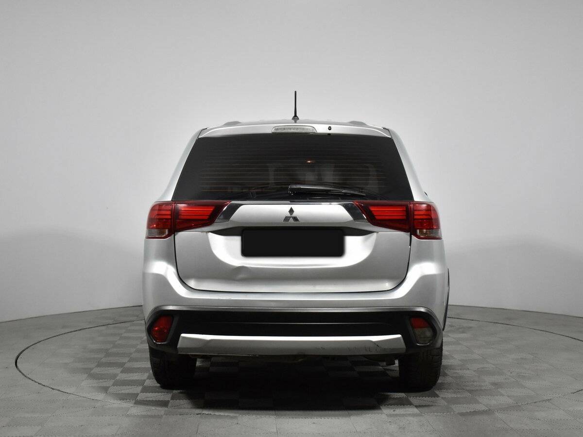 Купить Mitsubishi Outlander с пробегом. Фото: #5