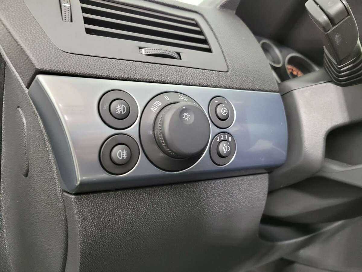 Купить Opel Astra с пробегом. Фото: #8