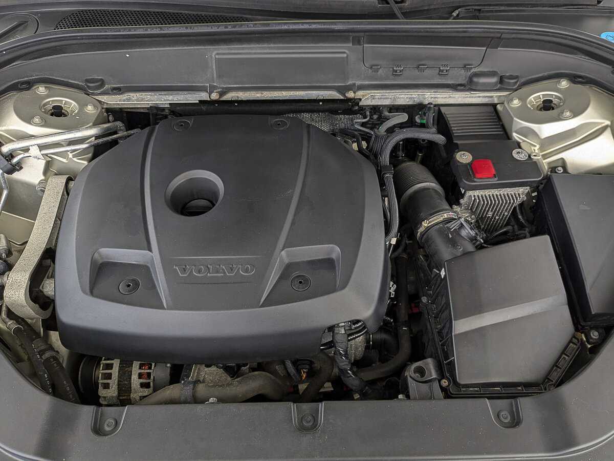 Купить Volvo XC60 с пробегом. Фото: #8