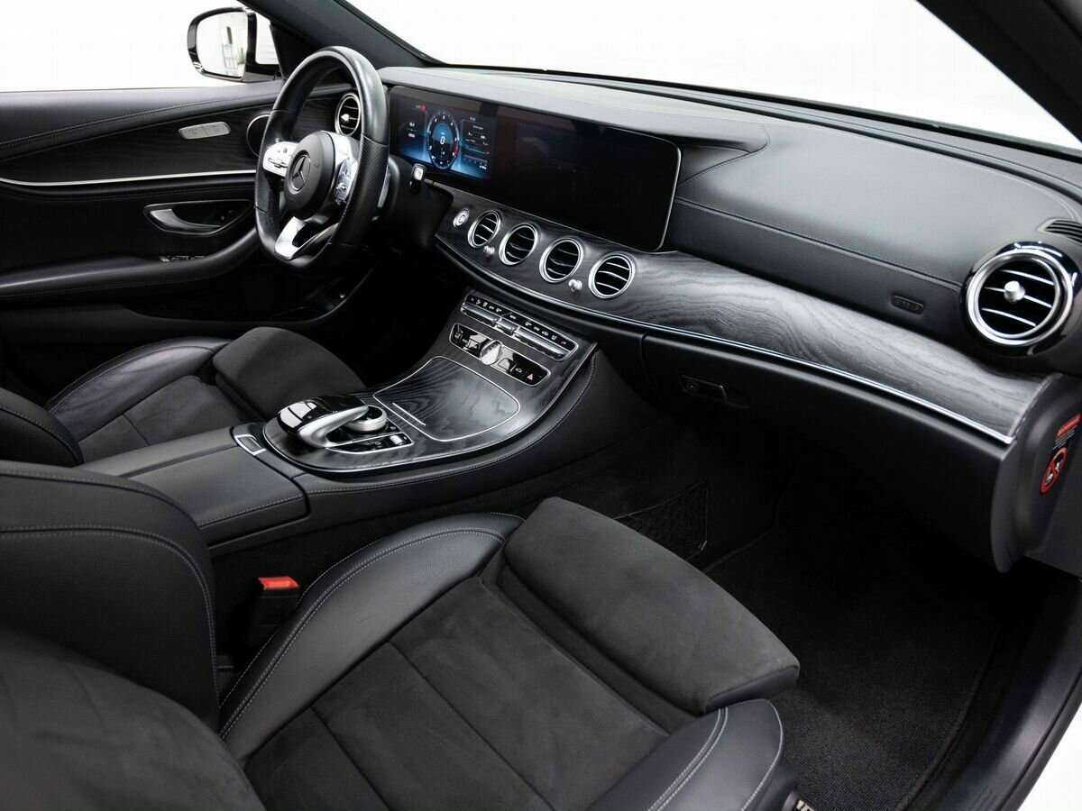 Купить Mercedes-Benz E-Класс с пробегом. Фото: #10