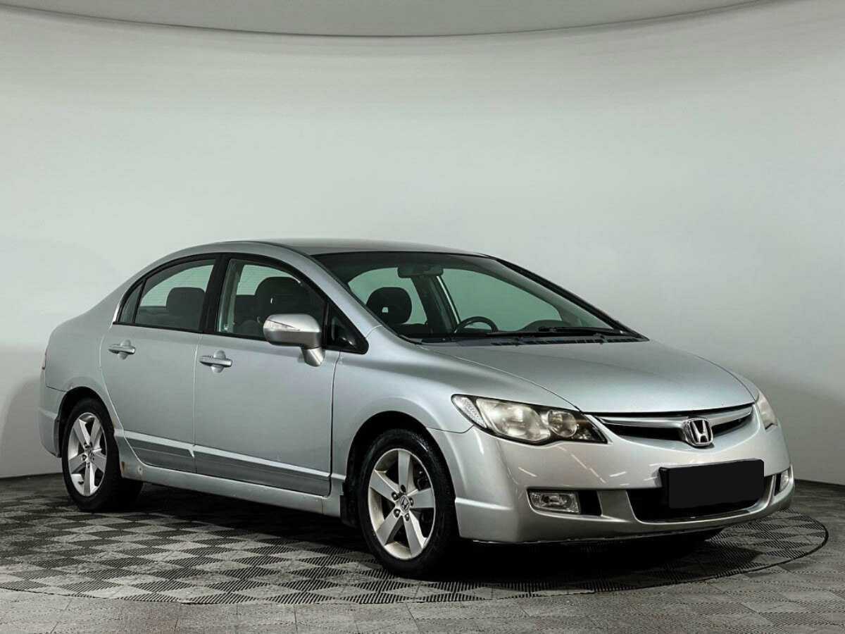 Купить Honda Civic с пробегом. Фото: #2