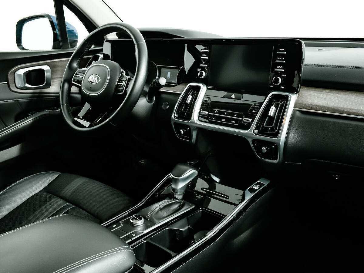 Купить Kia Sorento с пробегом. Фото: #8