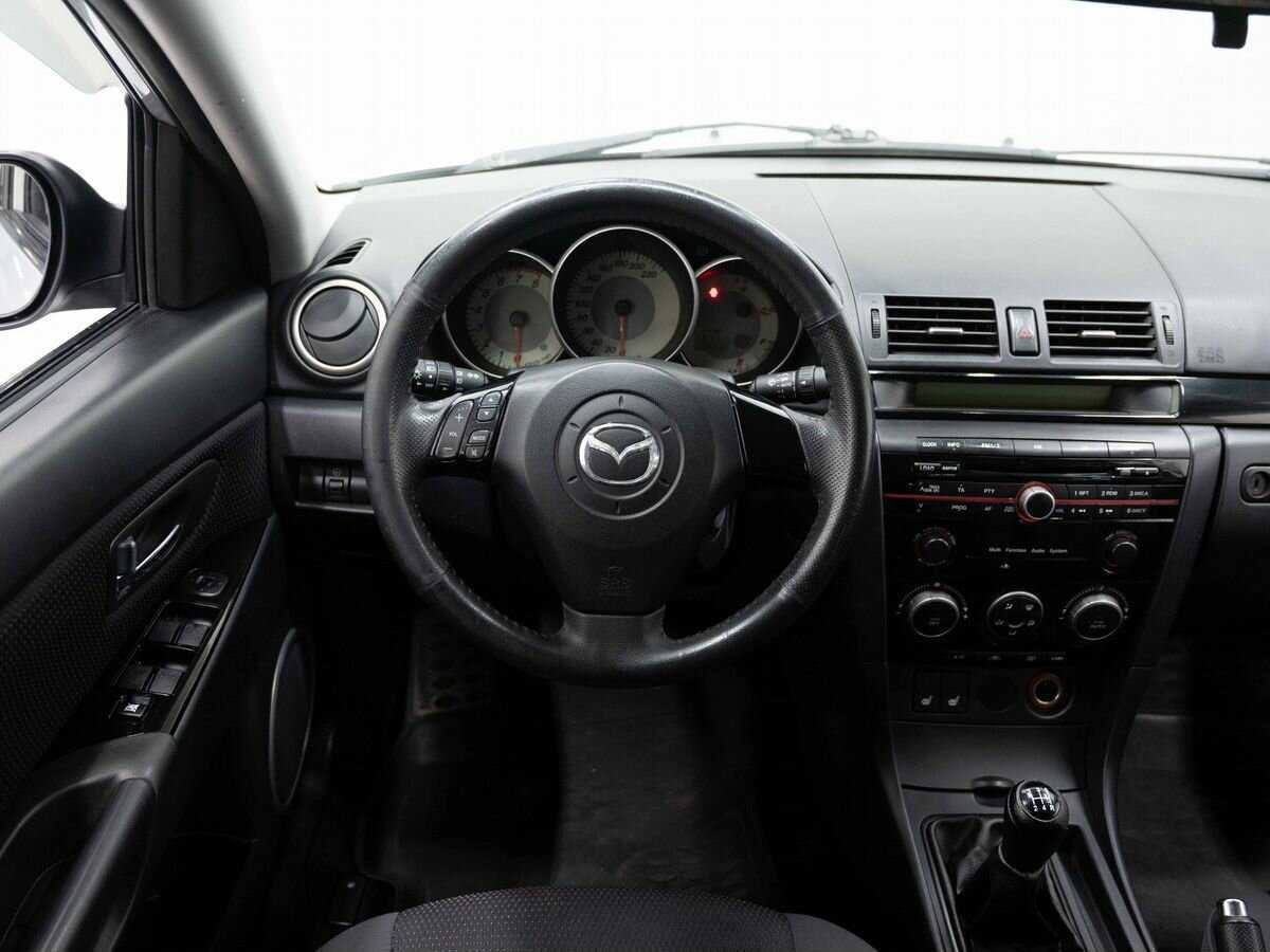 Купить Mazda 3 с пробегом. Фото: #13