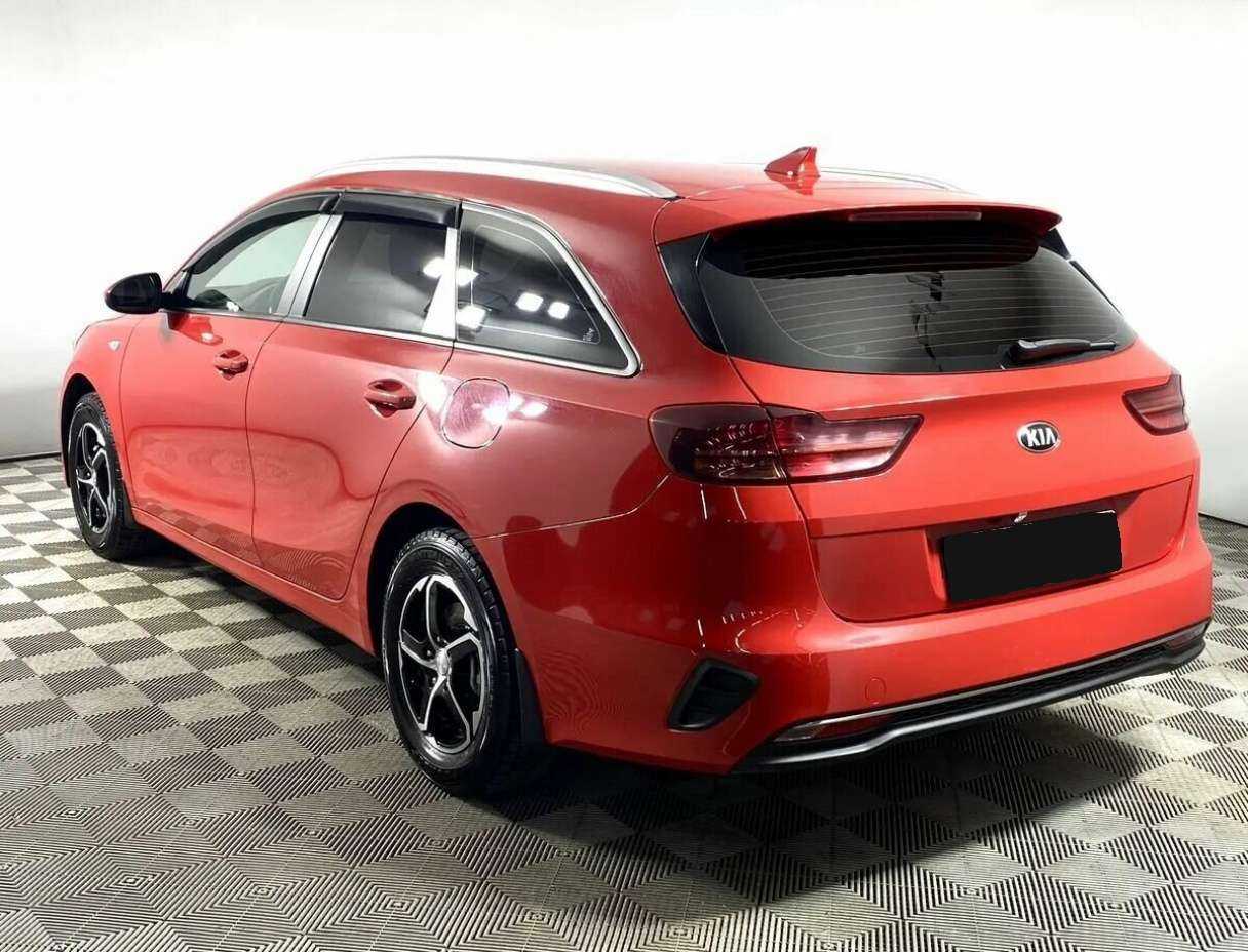 Купить Kia Ceed с пробегом. Фото: #6