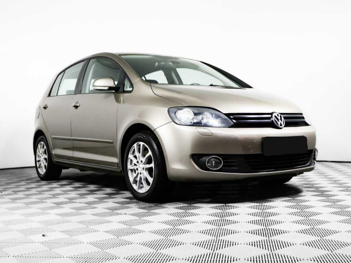 Купить Volkswagen Golf Plus с пробегом. Фото: #2