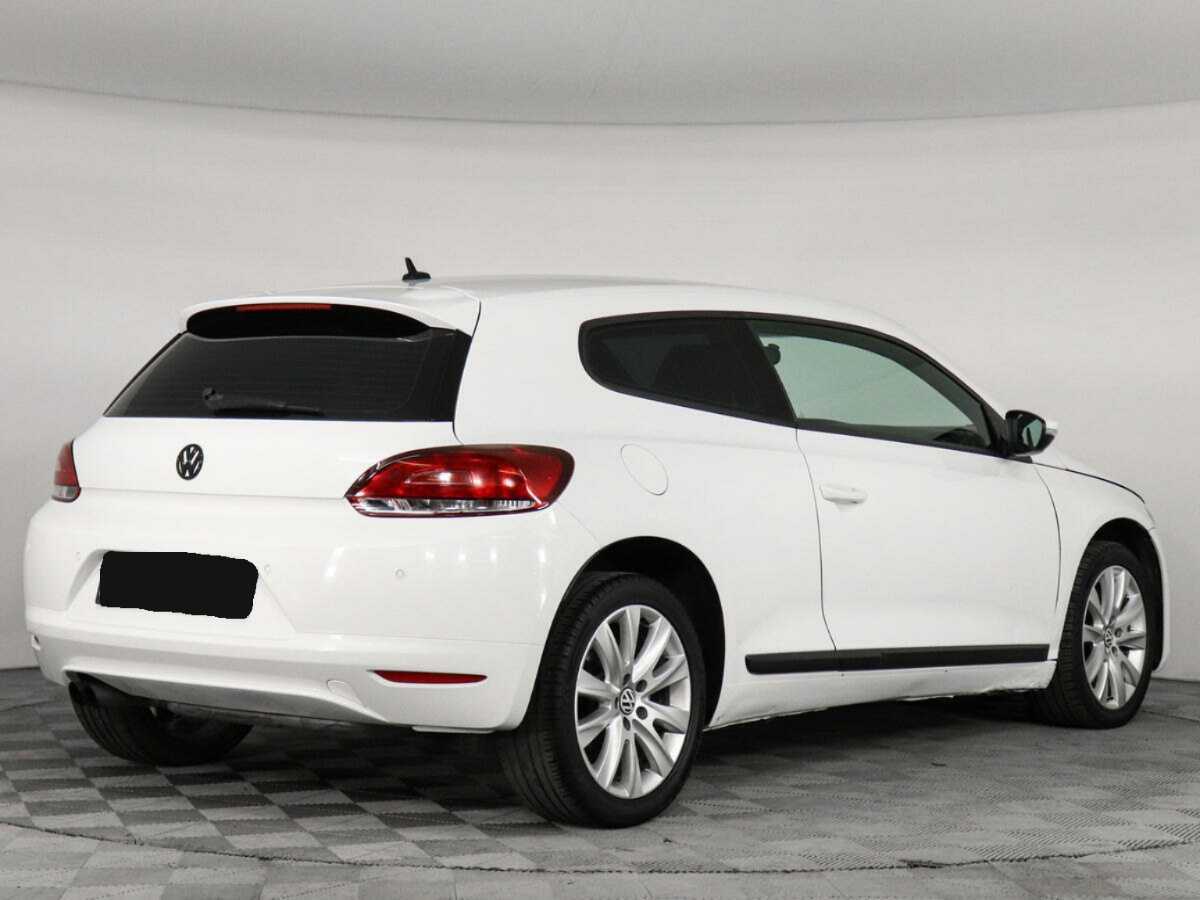 Купить Volkswagen Scirocco с пробегом. Фото: #4