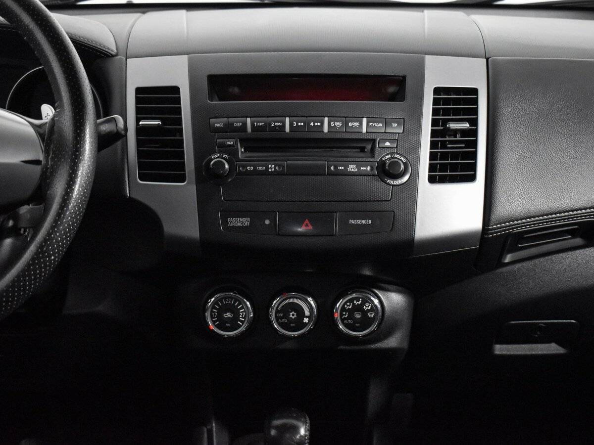 Купить Mitsubishi Outlander с пробегом. Фото: #13