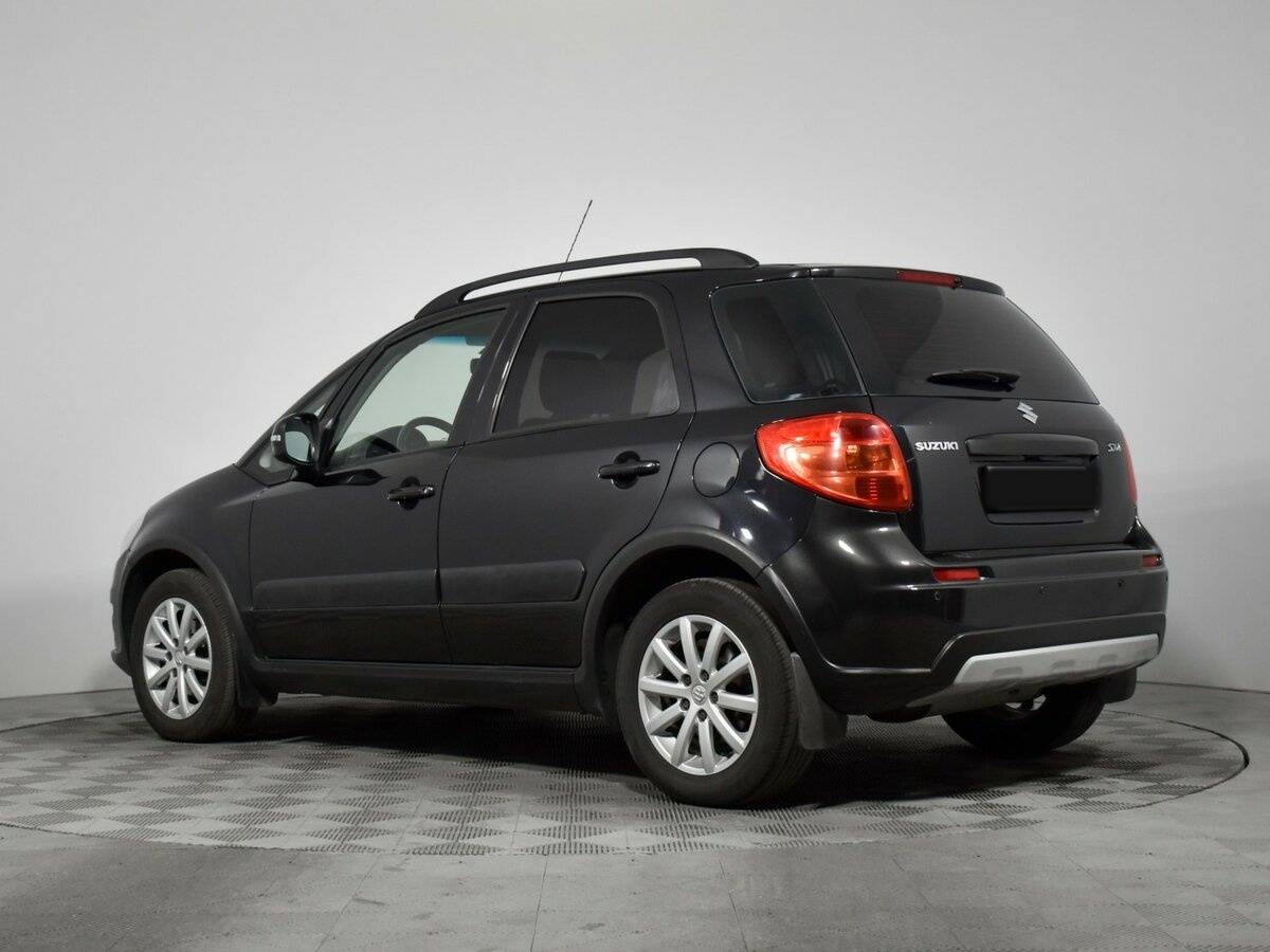 Купить Suzuki SX4 с пробегом. Фото: #5