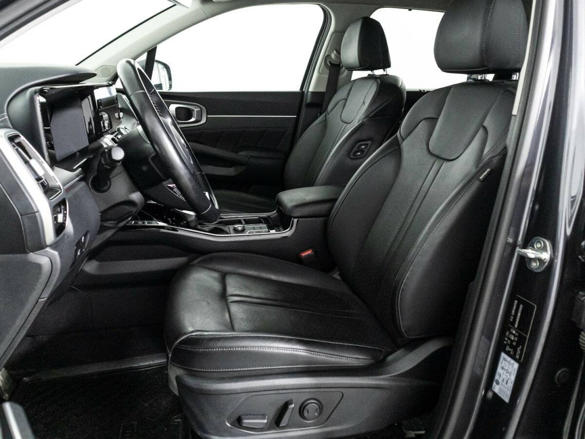 Купить Kia Sorento с пробегом. Фото: #18