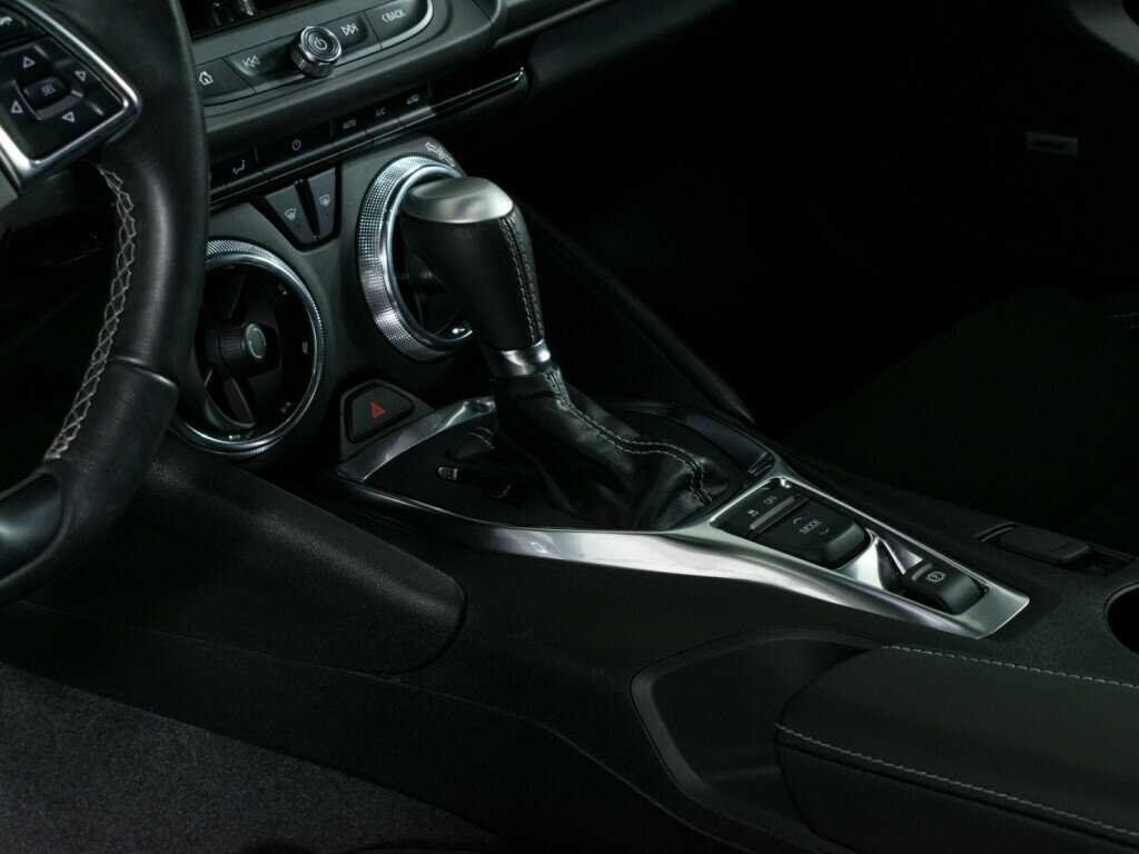 Купить Chevrolet Camaro с пробегом. Фото: #11