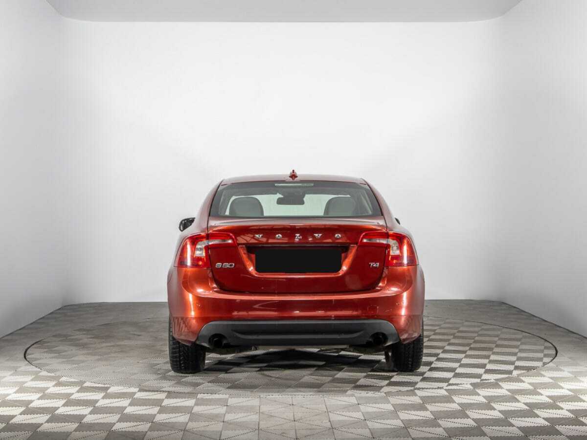 Купить Volvo S60 с пробегом. Фото: #4