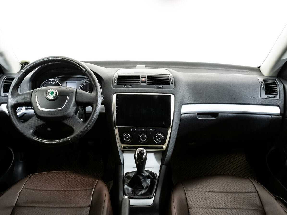 Купить Skoda Octavia с пробегом. Фото: #7
