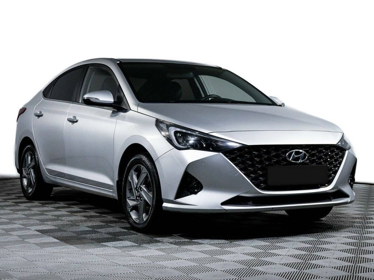 Купить Hyundai Solaris с пробегом. Фото: #2