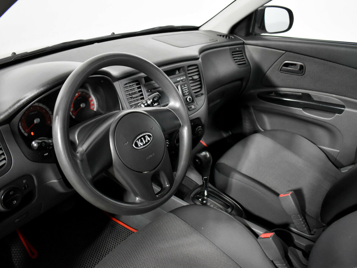 Купить Kia Rio с пробегом. Фото: #8
