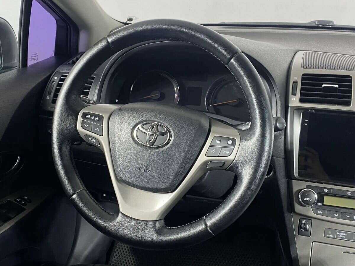 Купить Toyota Avensis с пробегом. Фото: #8
