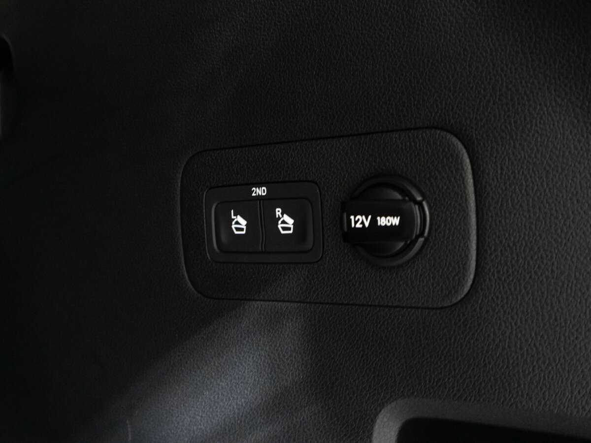 Купить Hyundai Santa Fe с пробегом. Фото: #16