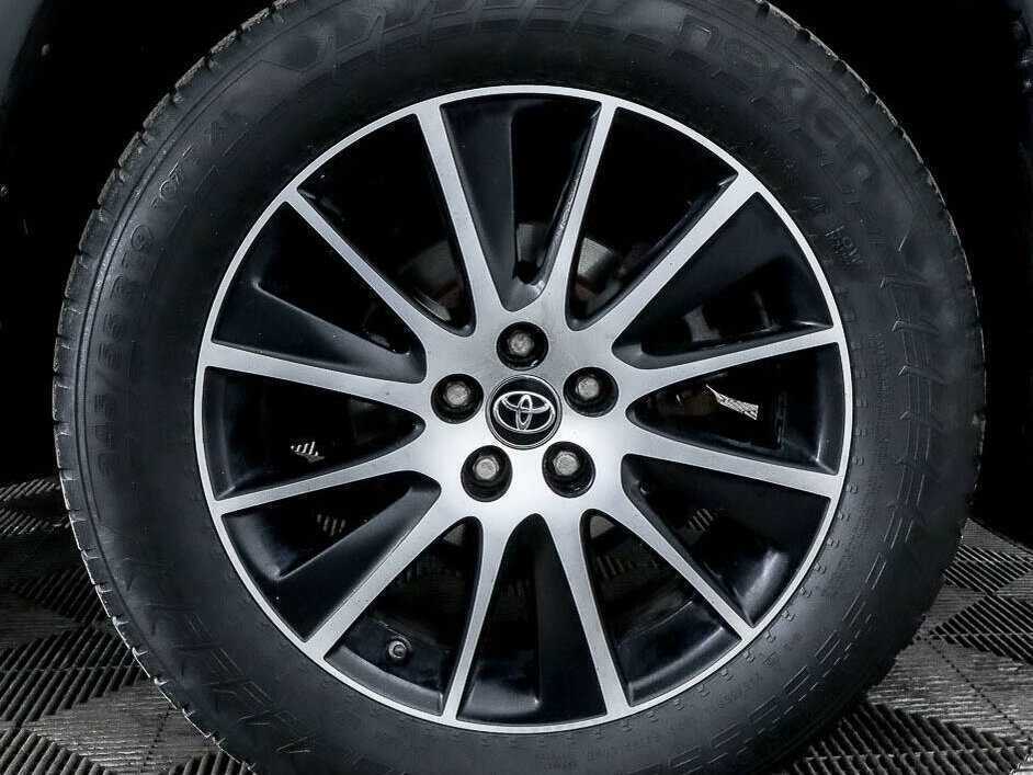 Купить Toyota Highlander с пробегом. Фото: #14