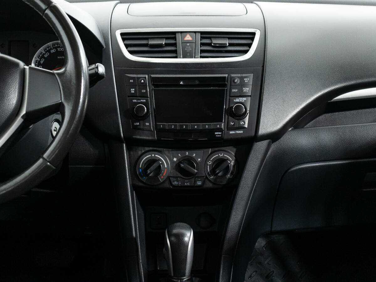 Купить Suzuki Swift с пробегом. Фото: #13