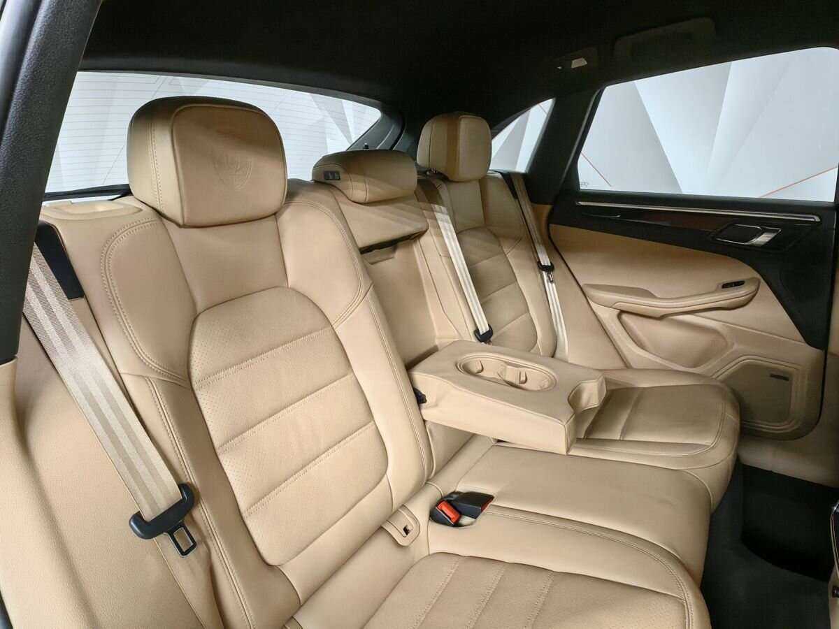 Купить Porsche Macan с пробегом. Фото: #11