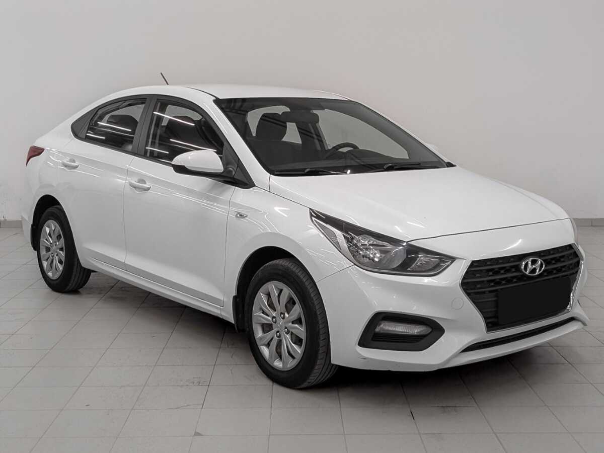 Купить Hyundai Solaris с пробегом. Фото: #2