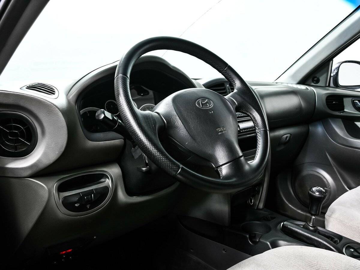 Купить Hyundai Santa Fe с пробегом. Фото: #12