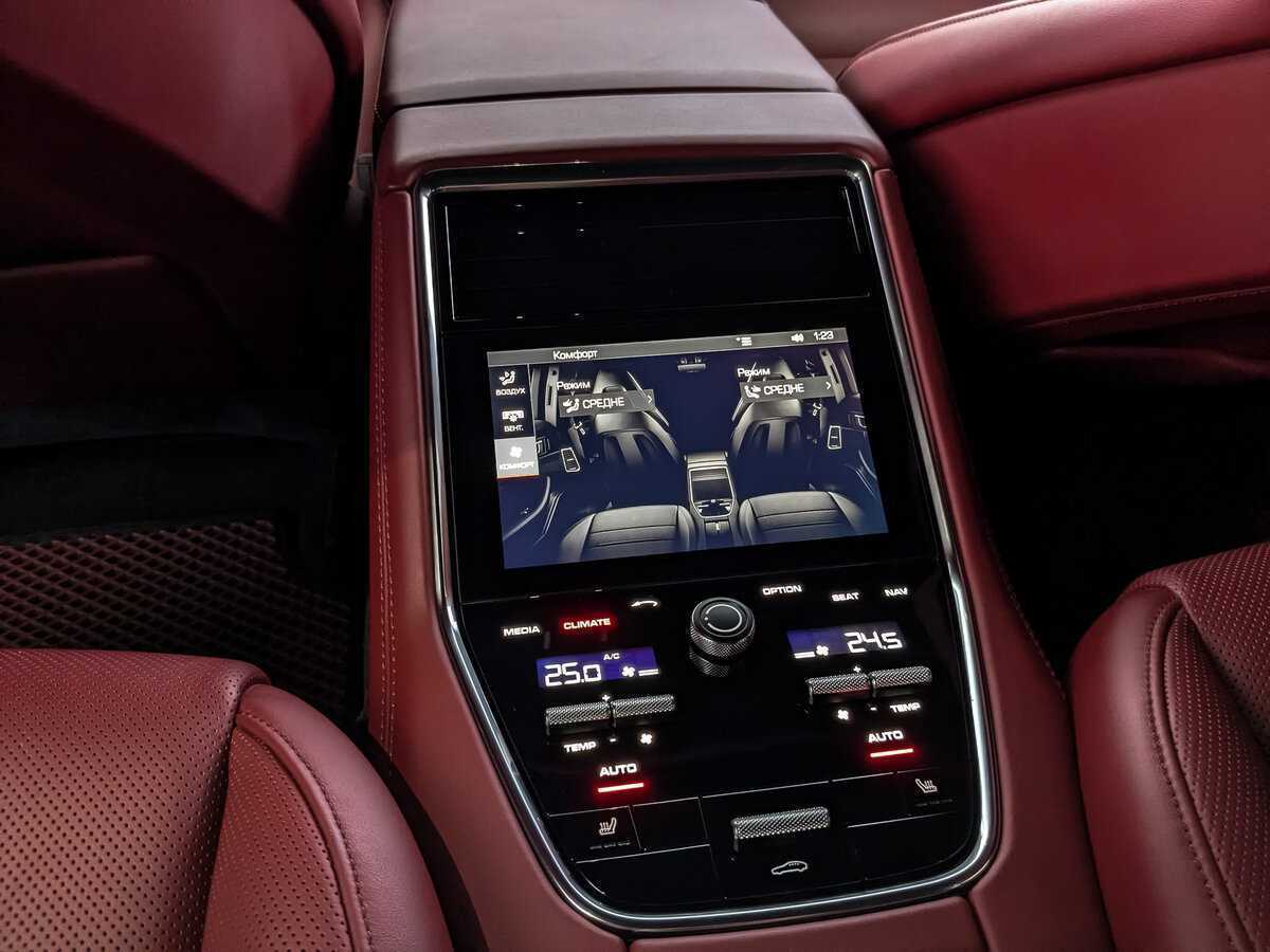 Купить Porsche Panamera с пробегом. Фото: #15