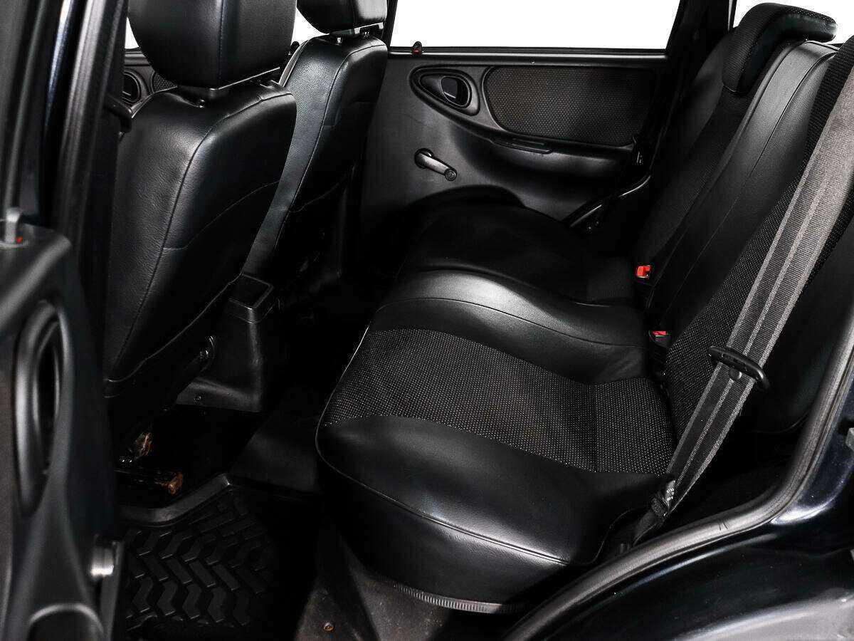 Купить Chevrolet Niva с пробегом. Фото: #9