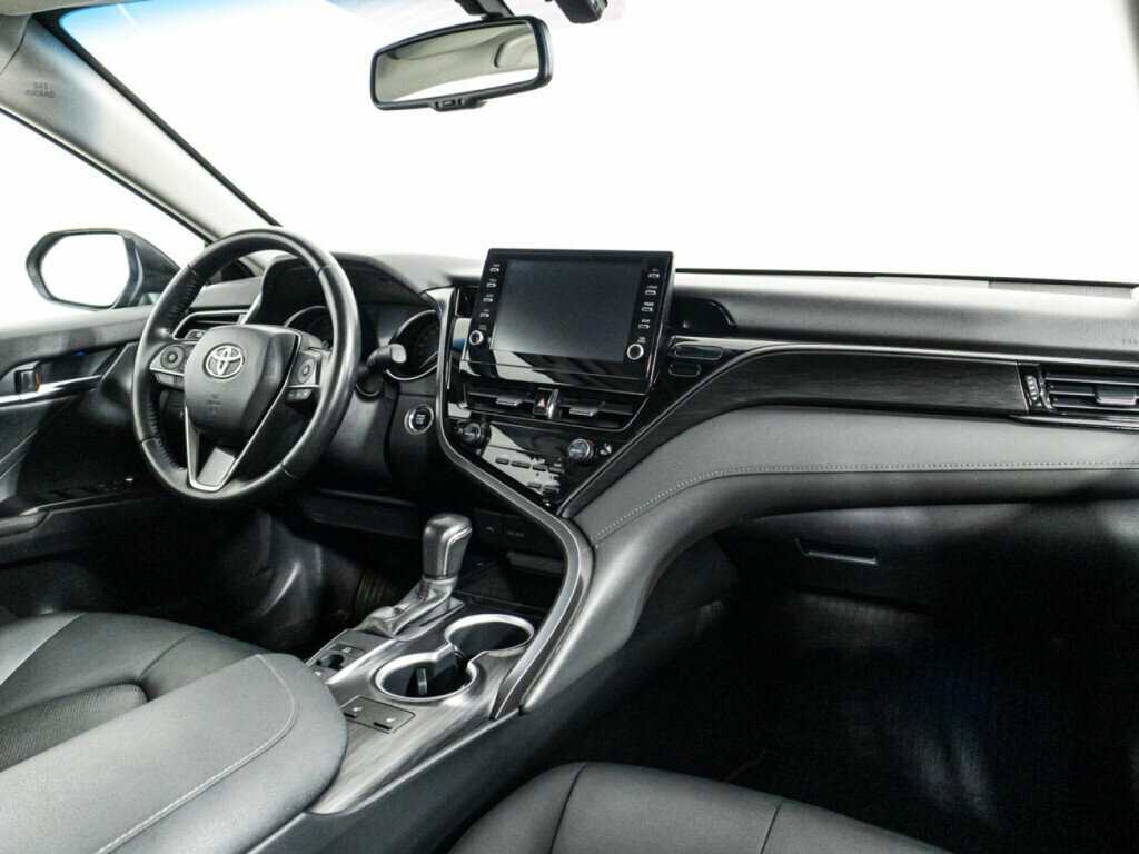 Купить Toyota Camry с пробегом. Фото: #8