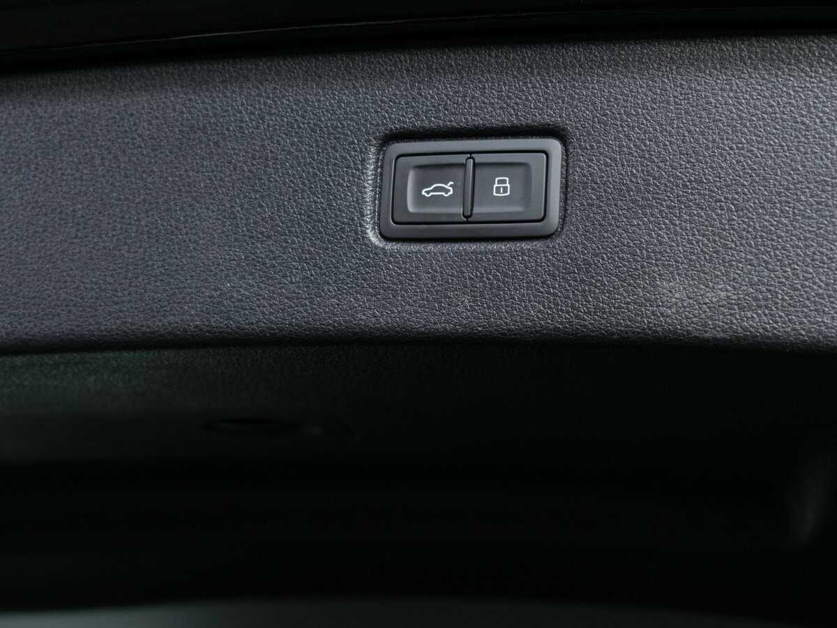 Купить Audi Q7 с пробегом. Фото: #9