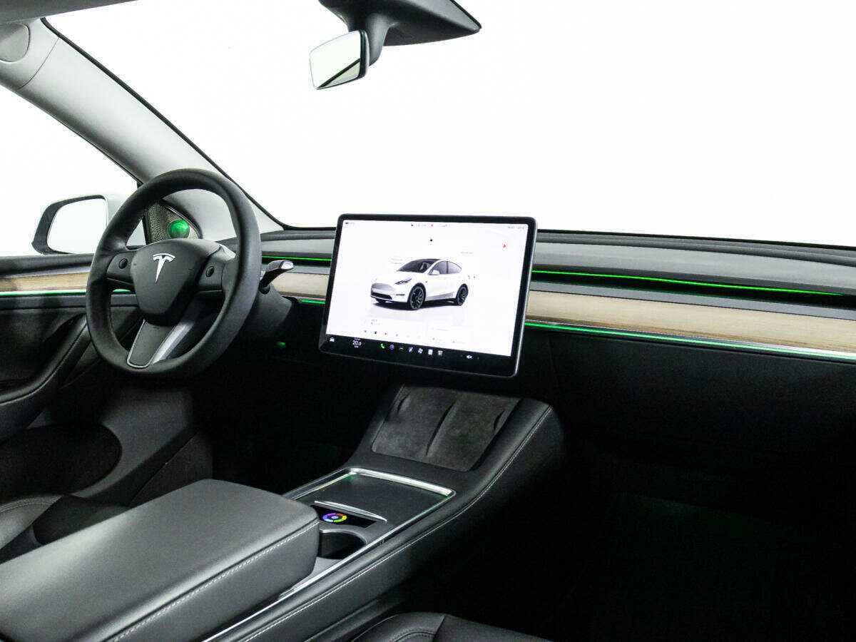 Купить Tesla Model Y с пробегом. Фото: #8