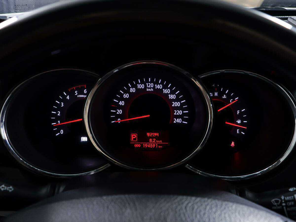 Купить Kia Sorento с пробегом. Фото: #11