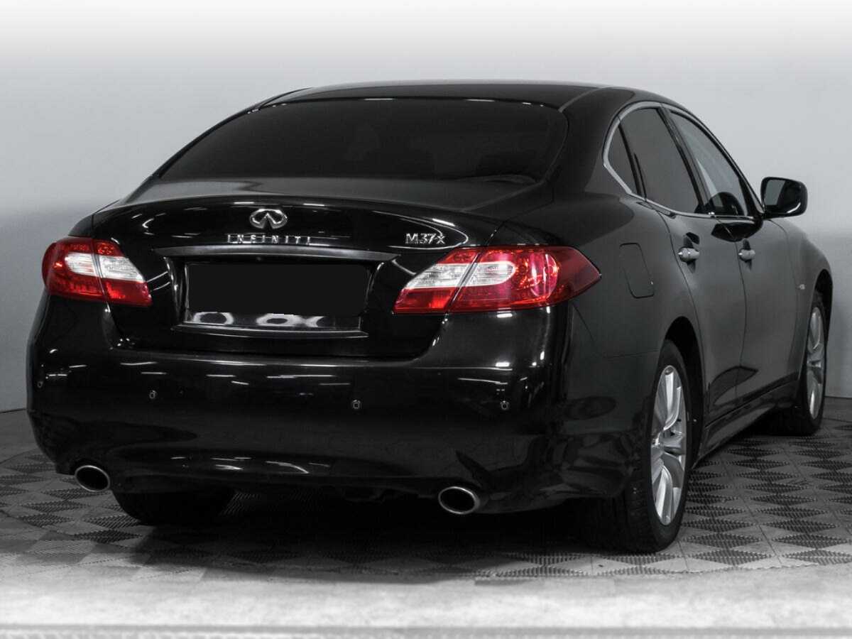 Купить Infiniti M с пробегом. Фото: #4